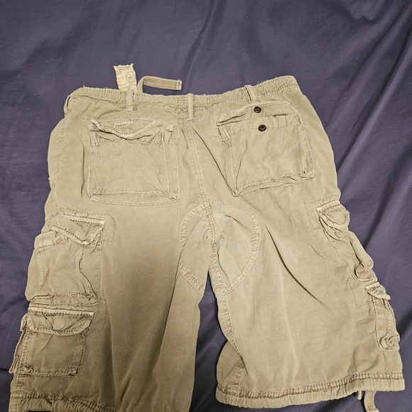 Buffalo David Bittin  Mens Cargo Shorts Size 30 Green Military Tan - Picture 2 of 7